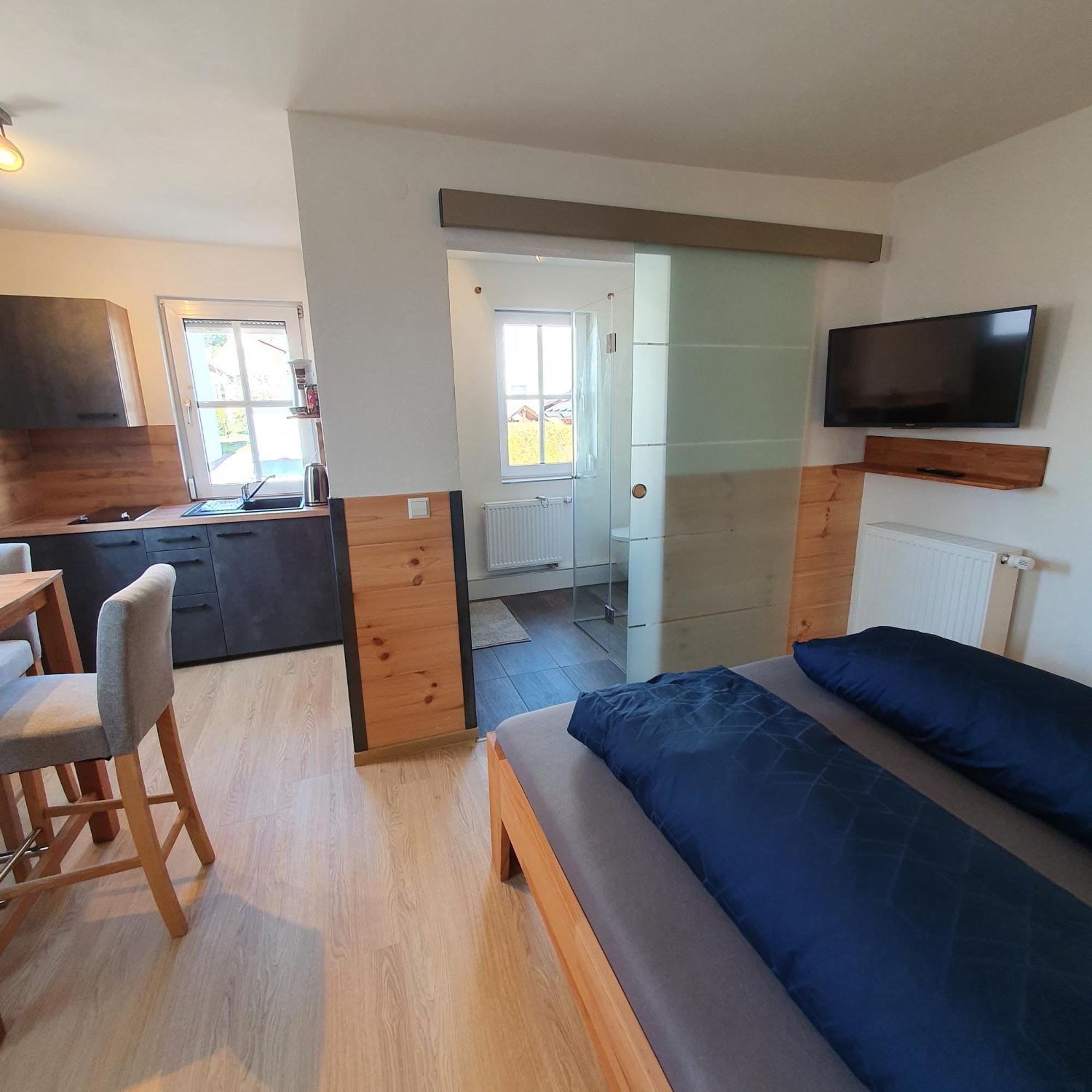 Alte Backstube - Ferienwohnung Huettenstube Und Ferienzimmer Auszeit Erkenbrechtsweiler Exterior foto